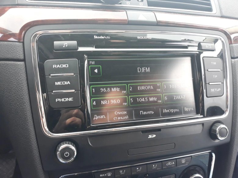 Bolero Skoda Superb 2