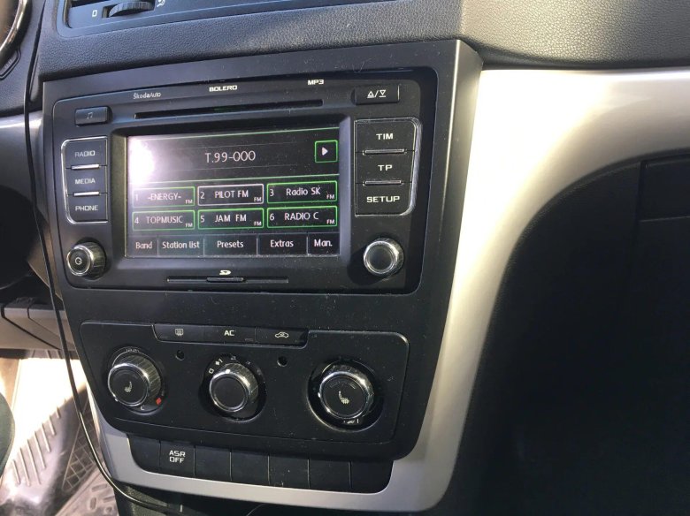 Bolero Skoda Yeti 2012