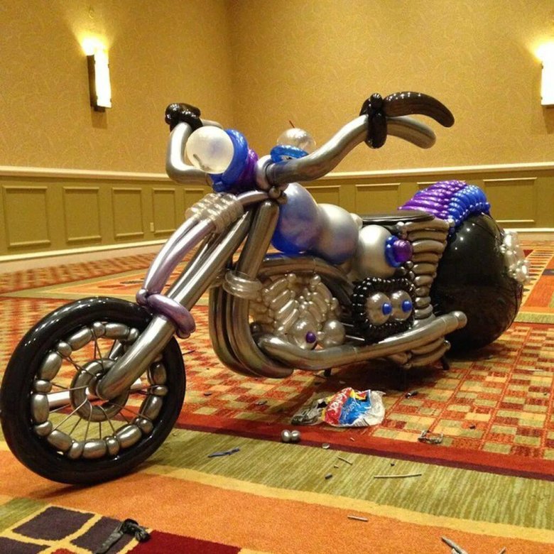 Мотоцикл из шаров