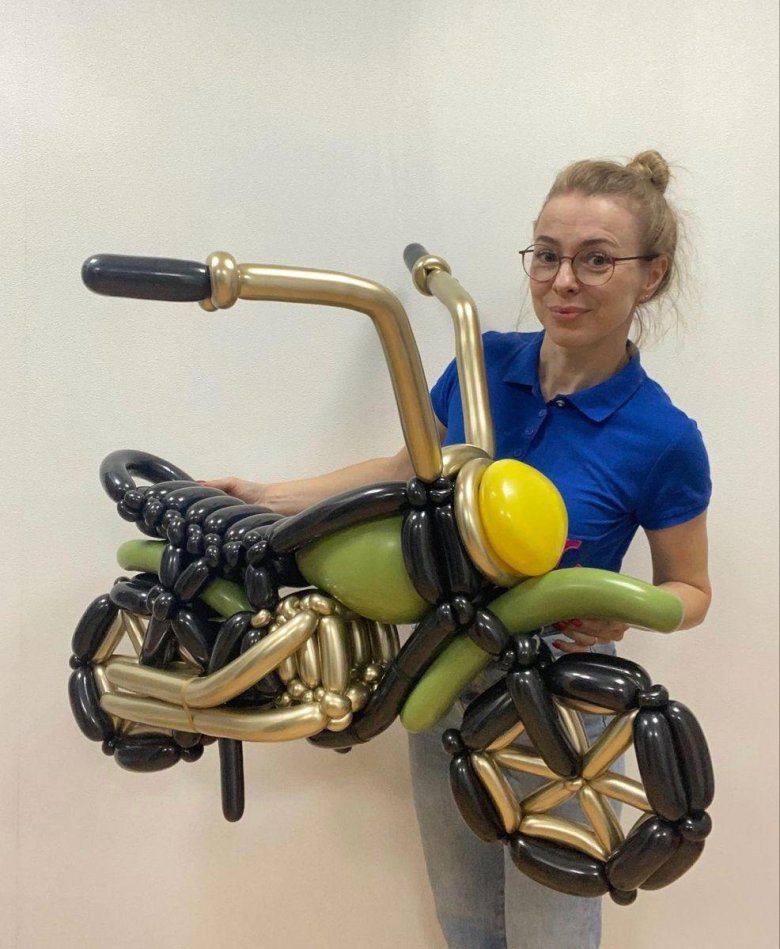 Мотоцикл из шариков