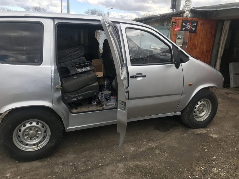 ВАЗ-2120 Надежда Нива