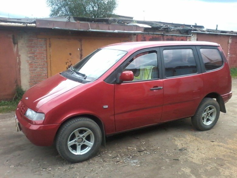 ВАЗ 2120 красная