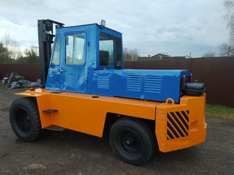 Львовский погрузчик 40810 вилочный