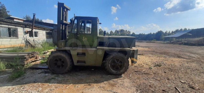 Львовский погрузчик 4075