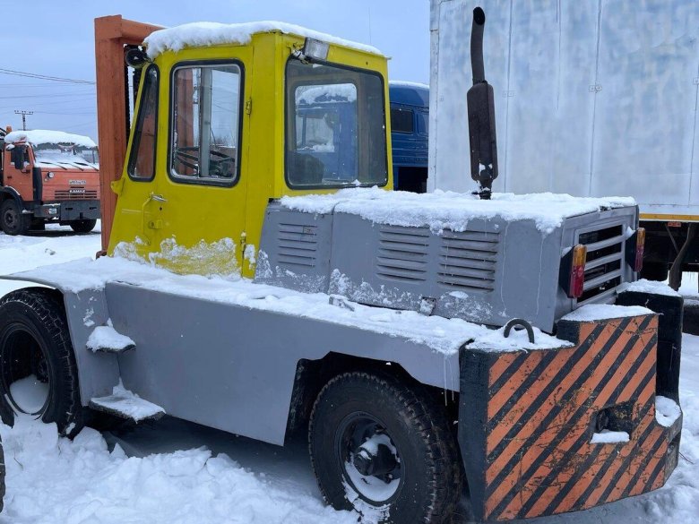 Львовский вилочный погрузчик 5т