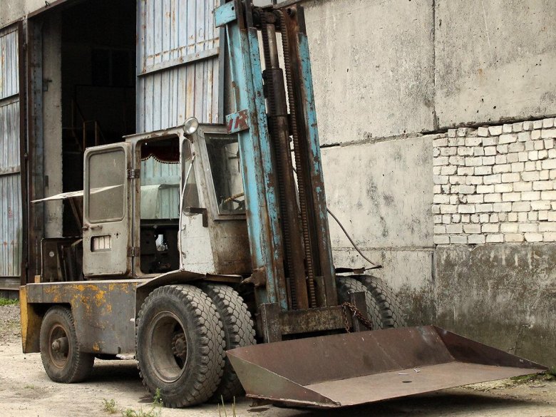 Погрузчик Лева