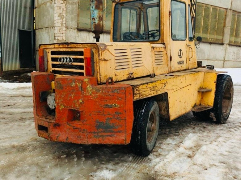 Львовский автопогрузчик ап-40810