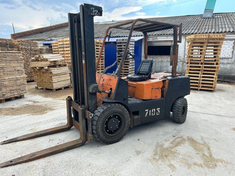 Вилочный погрузчик балканкар