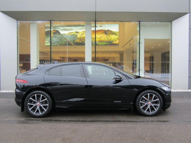 Ягуар i pace ev400