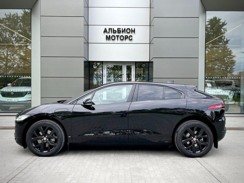 Jaguar i-pace черный