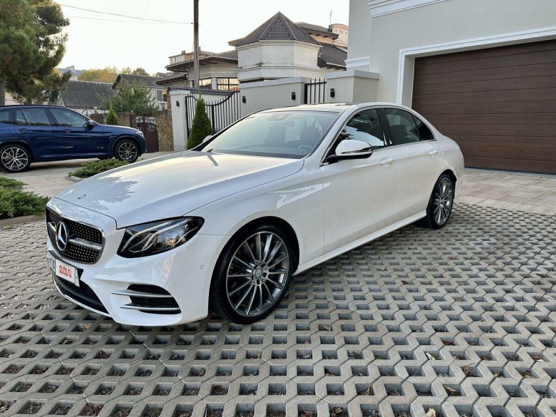 Мерседес е 200 2020