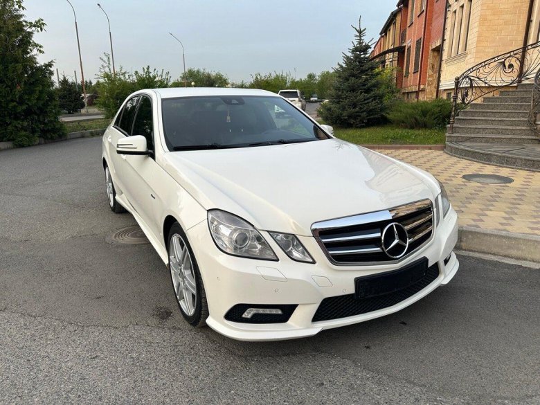 Mercedes benz e class 2012