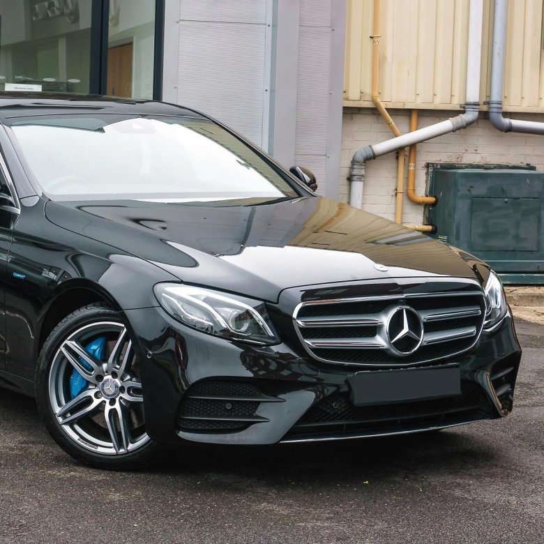 Мерседес Бенц е200 2019