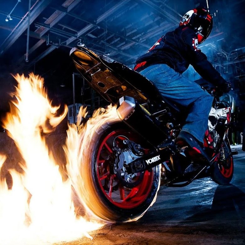 Бернаут на мотоцикле