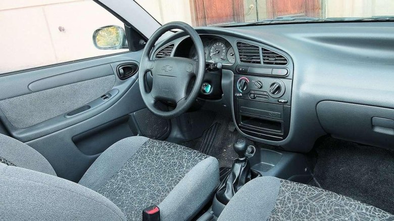 Chevrolet lanos 2007 салон