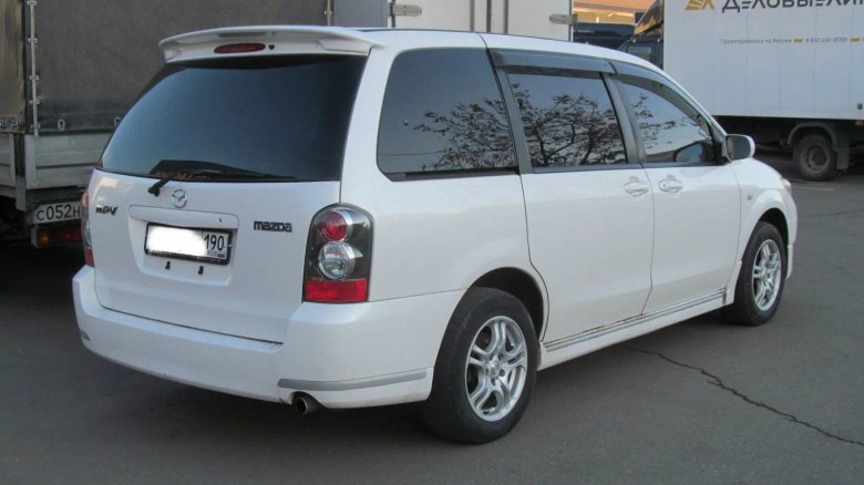 Мазда МПВ тонированная