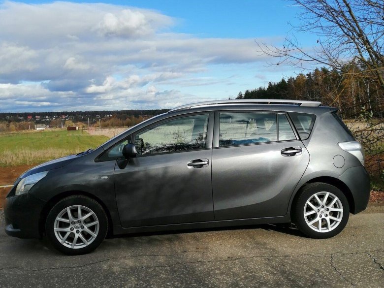 Toyota verso i