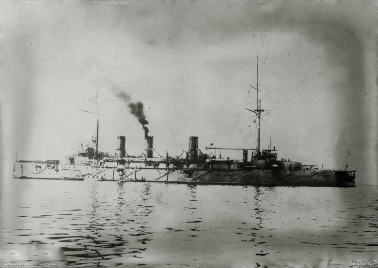 Броненосный крейсер Идзумо