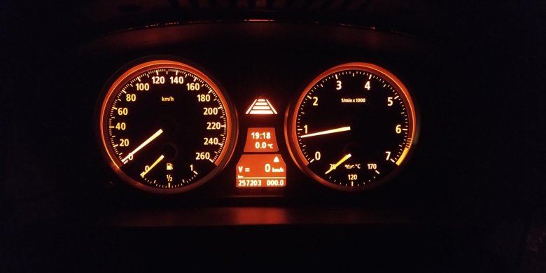 Приборка е60