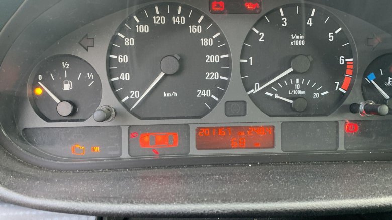 Приборная панель бмв е 46