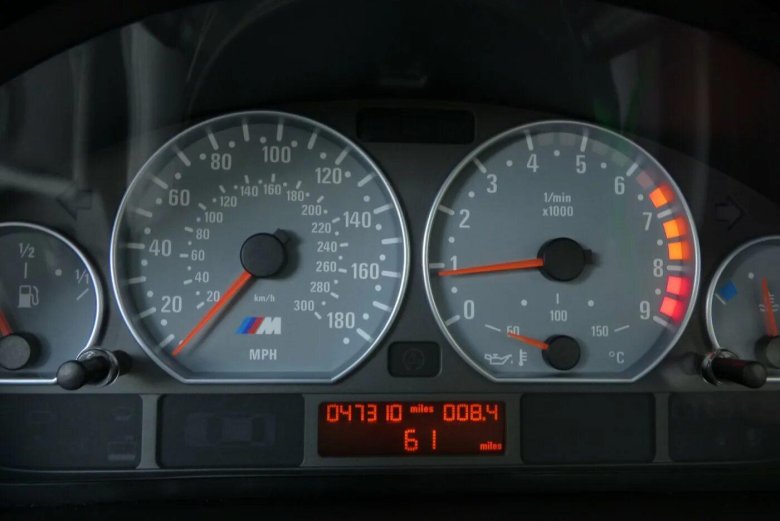 Приборная панель е46