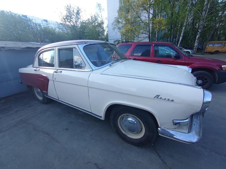 Бело-голубая волга газ 21