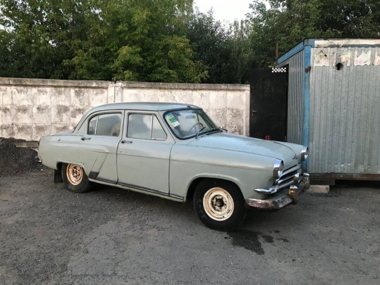 Газ 21 серая