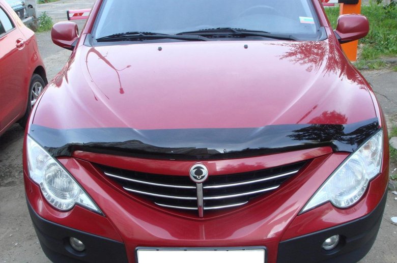 Дефлектор капота Санг енг Актион