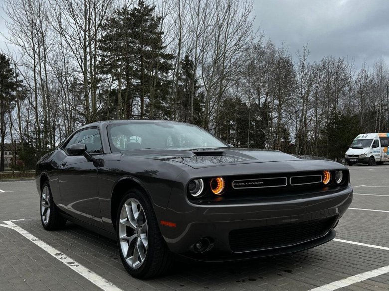 Dodge Challenger III Рестайлинг 2
