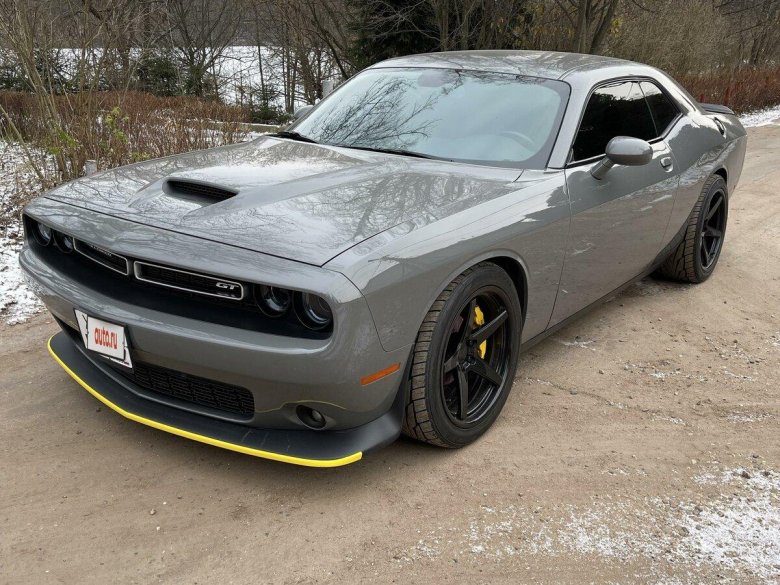 Dodge challenger серый