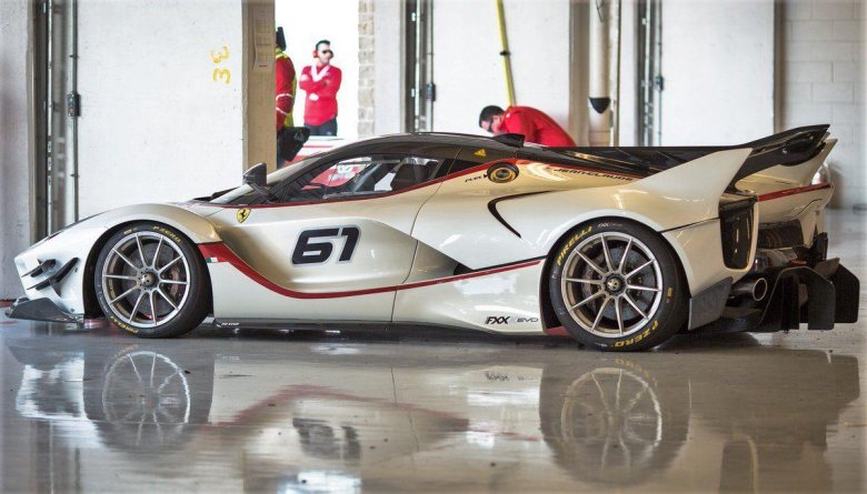 Феррари FXX K EVO