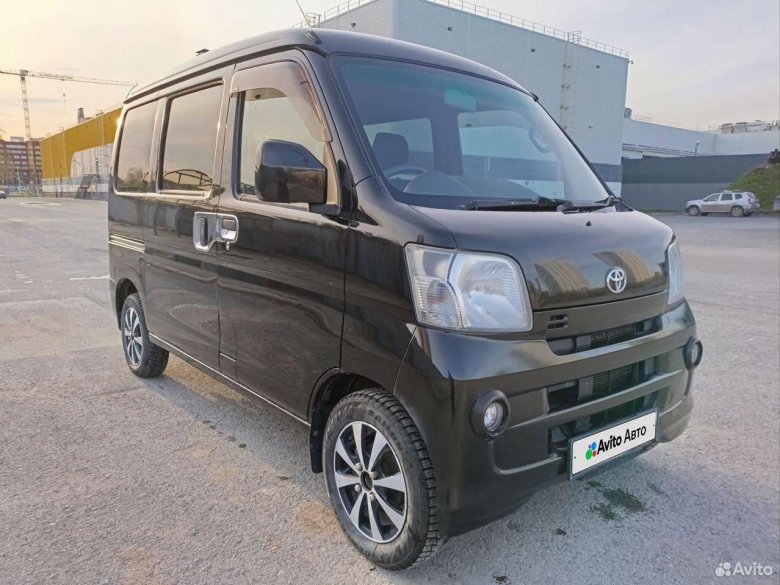 Toyota pixis van