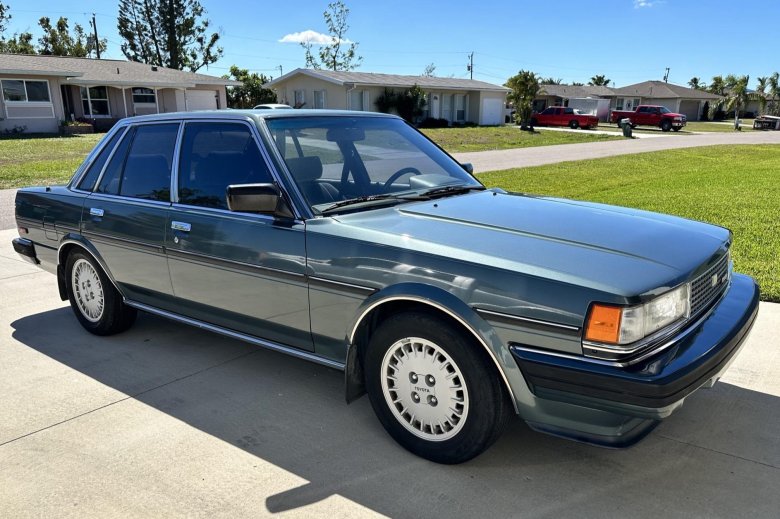 Toyota cressida 1986