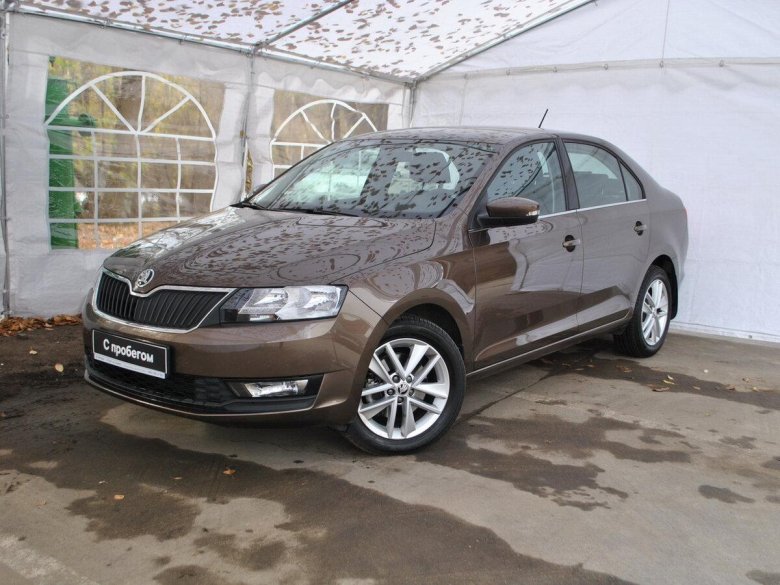 Шкода Рапид 2017 коричневый