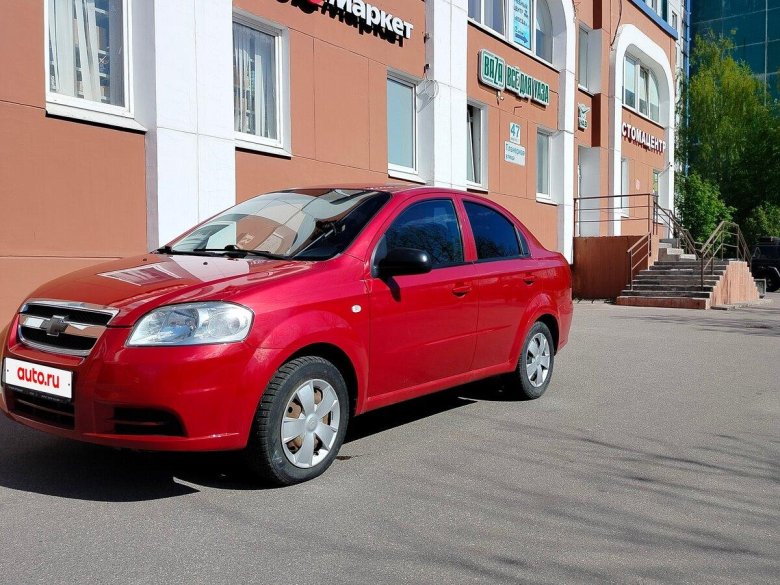 Chevrolet aveo 2007 красная