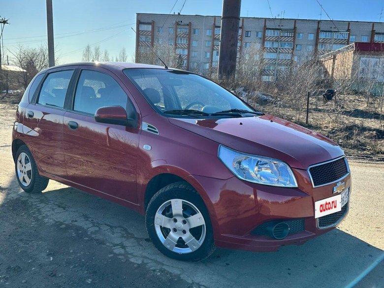 Chevrolet aveo 2010 хэтчбек