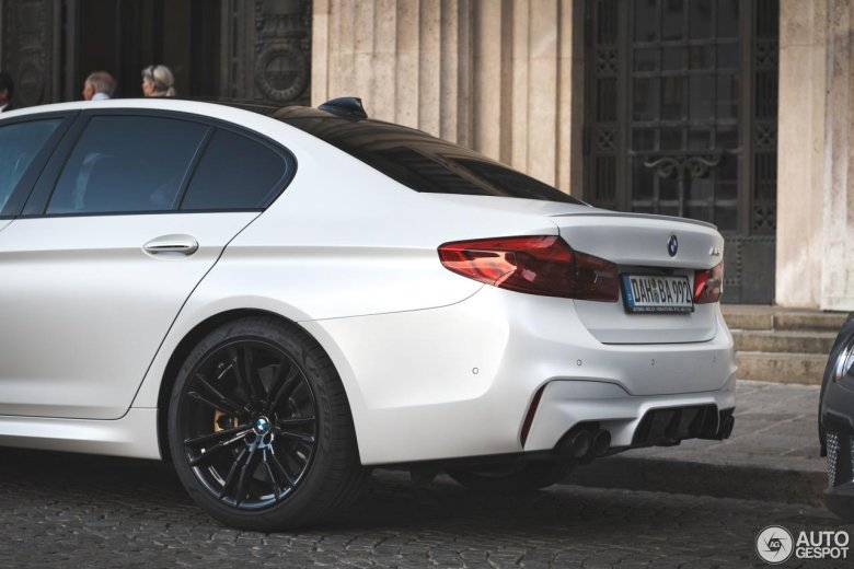 BMW m5 f90 White