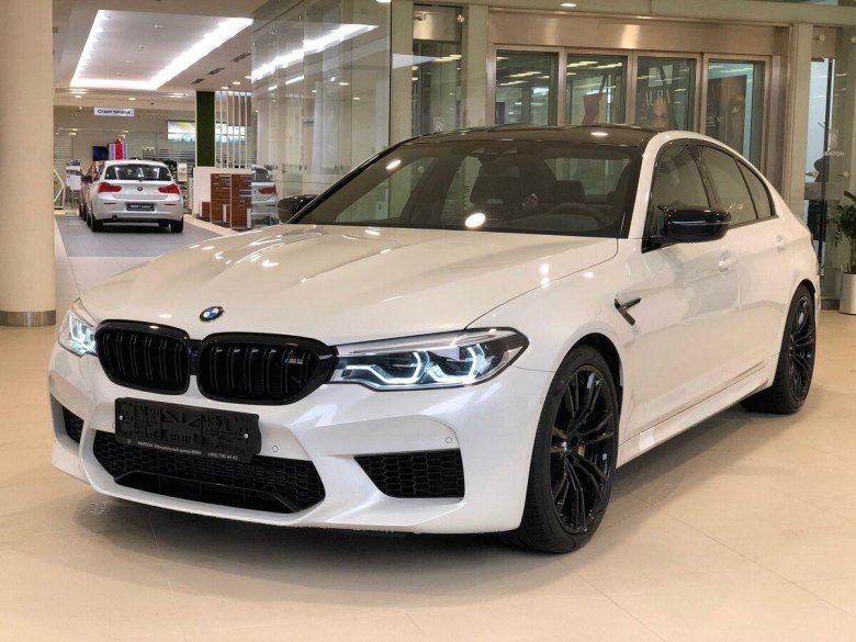 BMW m5 f90 White