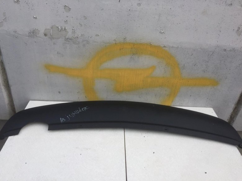 Накладка на задний бампер Opel Astra j
