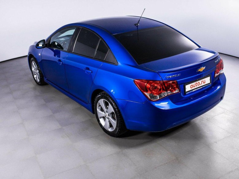 Chevrolet Cruze синий