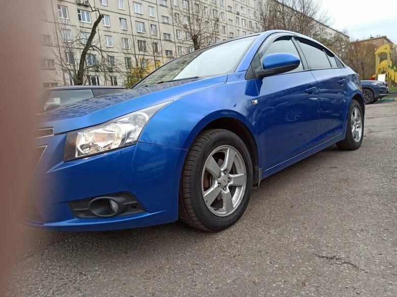 Шевроле Круз 2011 года