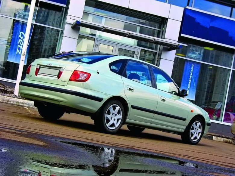 Hyundai Elantra 2000