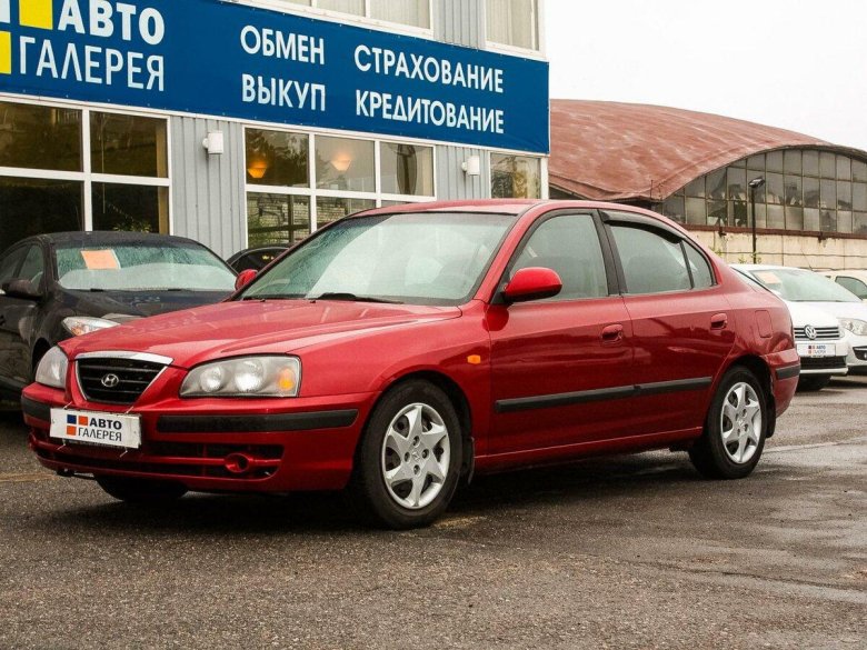 Хендай Элантра 3 XD красная