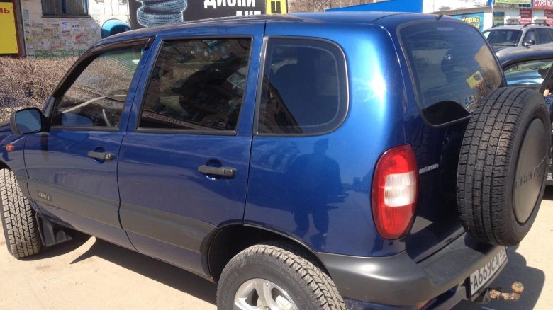 Chevrolet niva 2123 1.7 мт luxe
