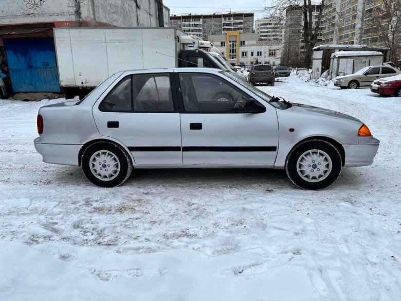 Сузуки свифт 2001 седан