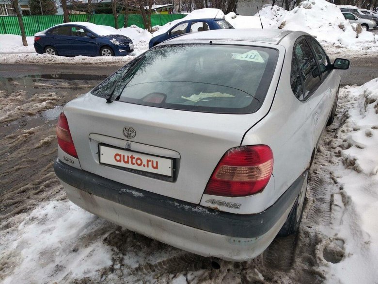 Toyota avensis 1997 2000