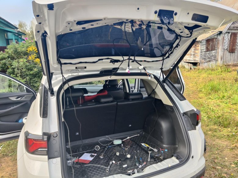 Changan cs35 Plus привод багажника