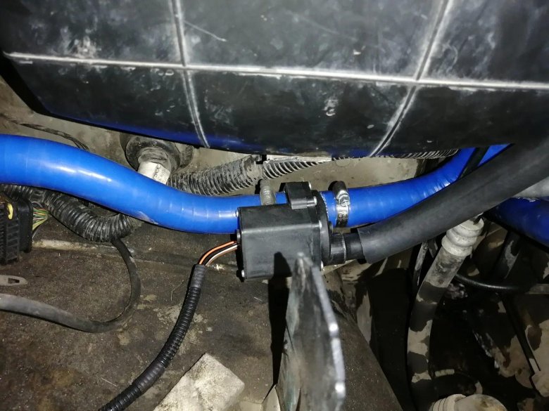 УАЗ Патриот кран отопителя печки