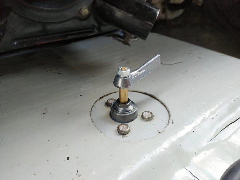 Кран переключения баков УАЗ 469