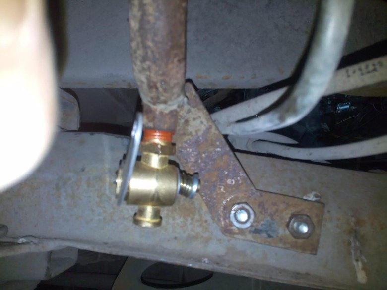 Сливной кран печки УАЗ